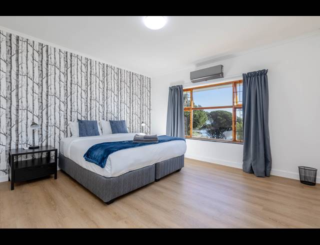 3 BEDROOM HOUSE TO LET IN CAMPS BAY